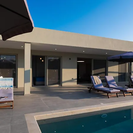 Villa Kristi By Vintage Travel *